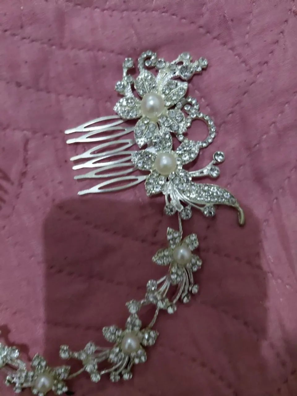 Arranjo / Grinalda de Cabelo com Strass e Pérolas para Noiva e Festas - Foto 2