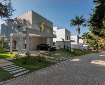 Casa a venda e locação no Gramado em Campinas, SP.