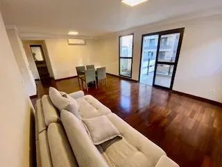 APARTAMENTO COM 3 QUARTOS PRÓXIMO À PRAIA-REFORMADO - Foto 2