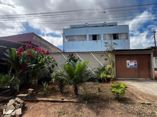 CASA EM ITAMARAJU 3 ANDARES