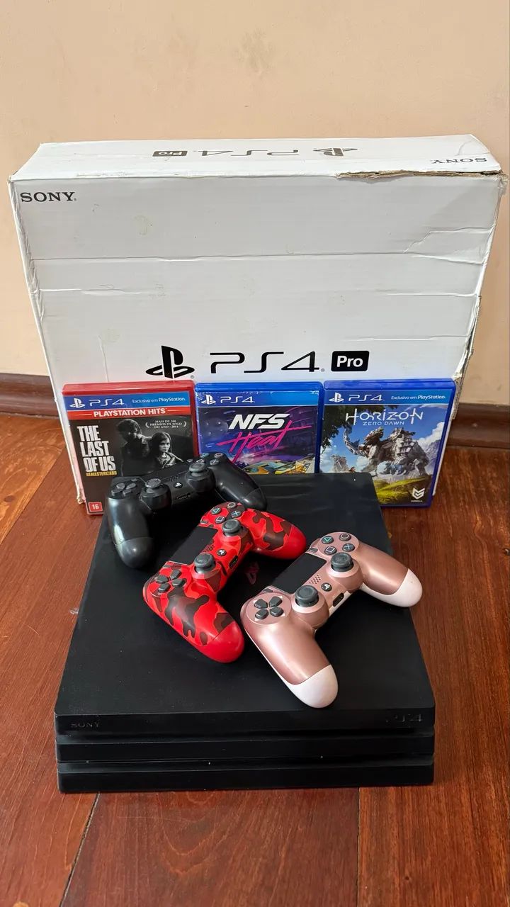 Ps4 pro com 3 jogos 