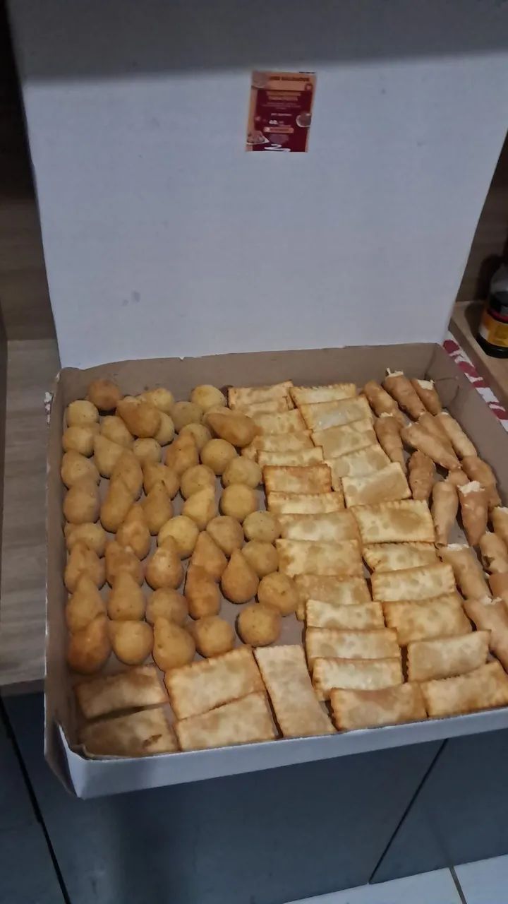 Salgadinhos para:  casa , festas e lanches *  pode pedir so 50 unid. 30 ,00. - Foto 4