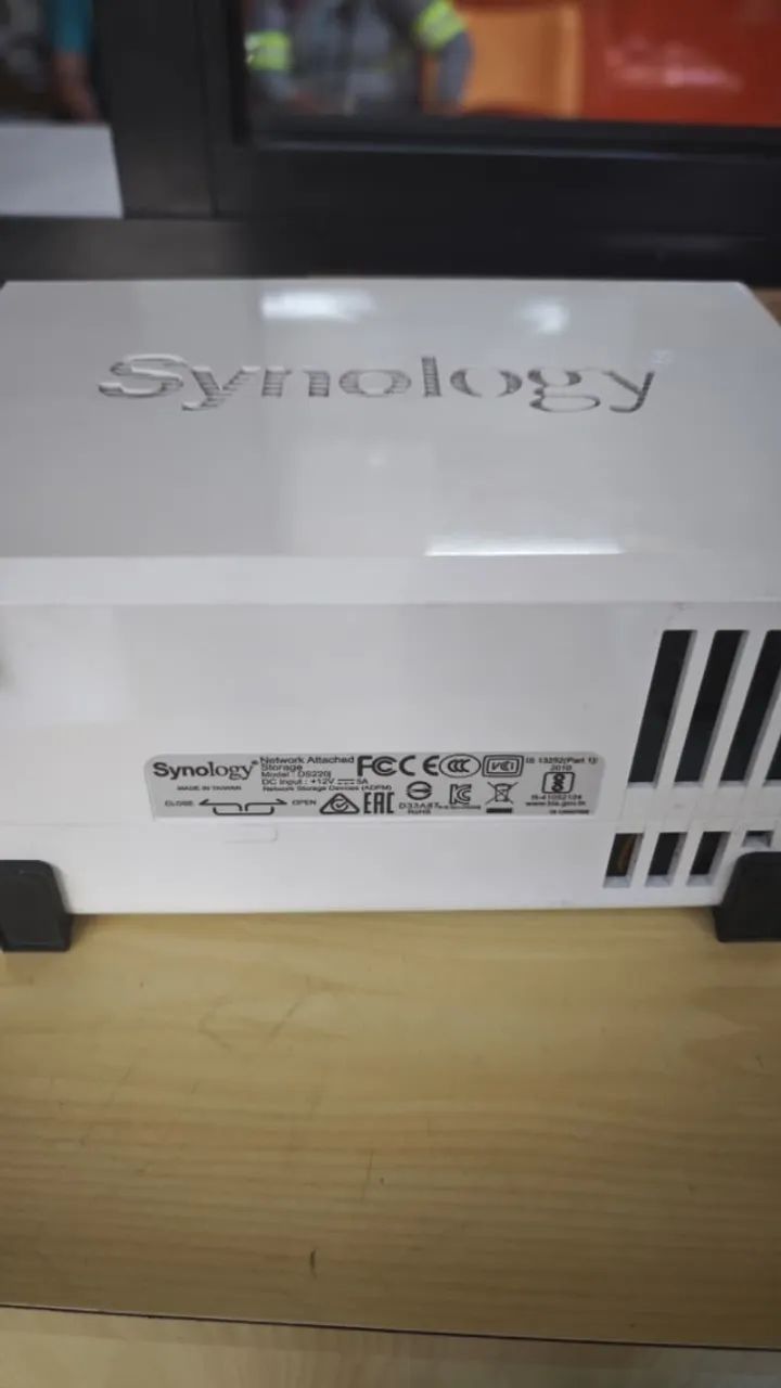Servidor Synology NAS ds220j 2 baias - 1 hd de 1tb - Foto 2