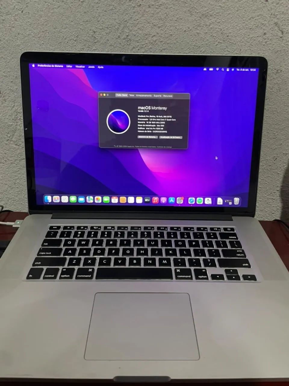 MacBook Pro 2015 i7 GPU AMD 1TB 16GB