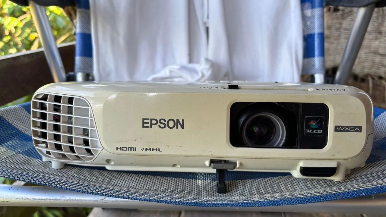 Projetor EPSON PowerLite W28+ 