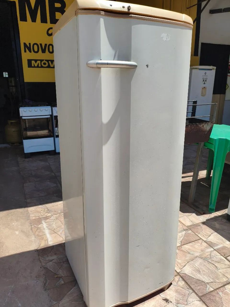 Geladeira Electrolux 340  litros 