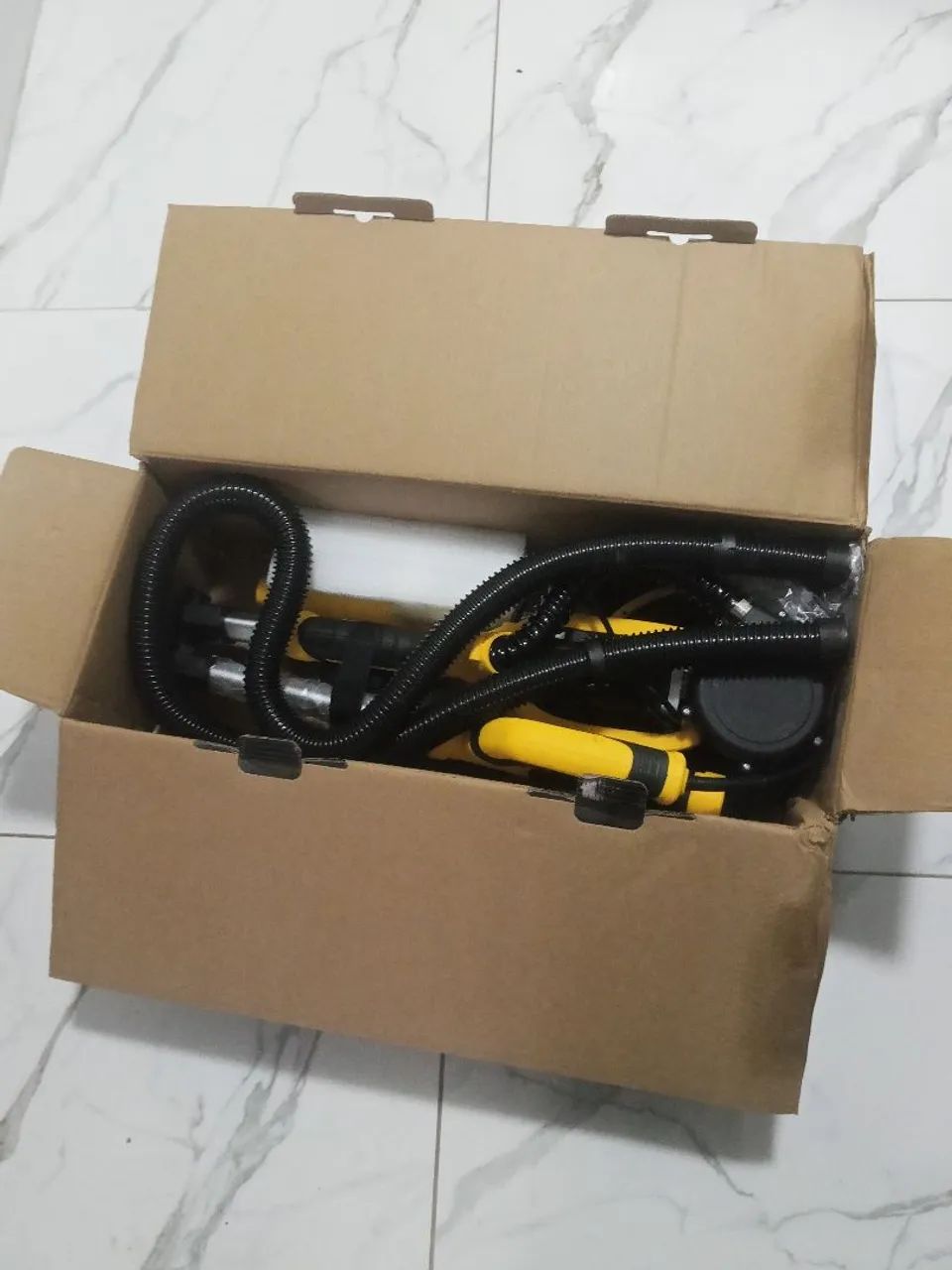 Vendo uma lixadeira  de parede e teto - Foto 3