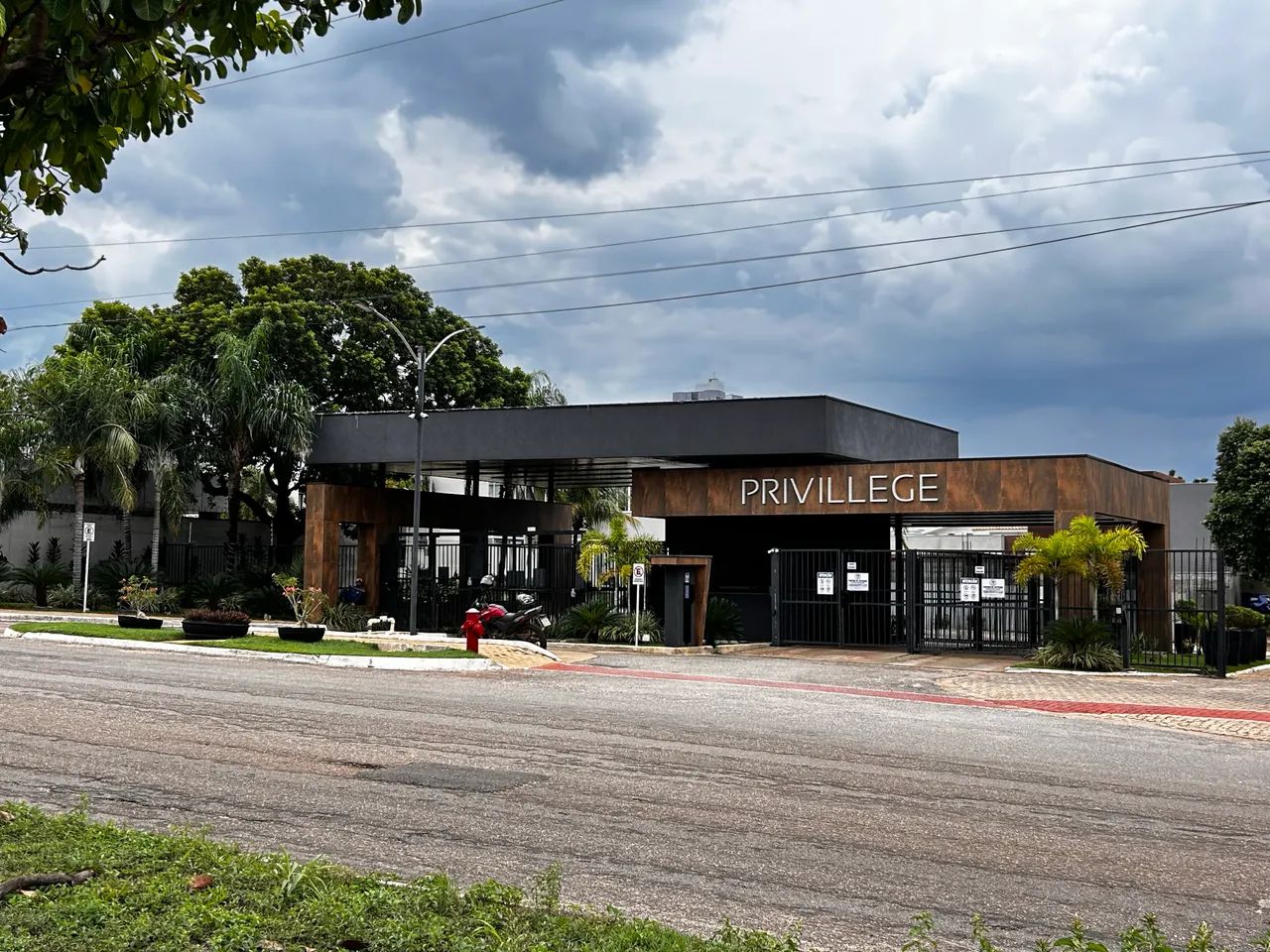 Lote - Condomínio Privillege 566 m² 