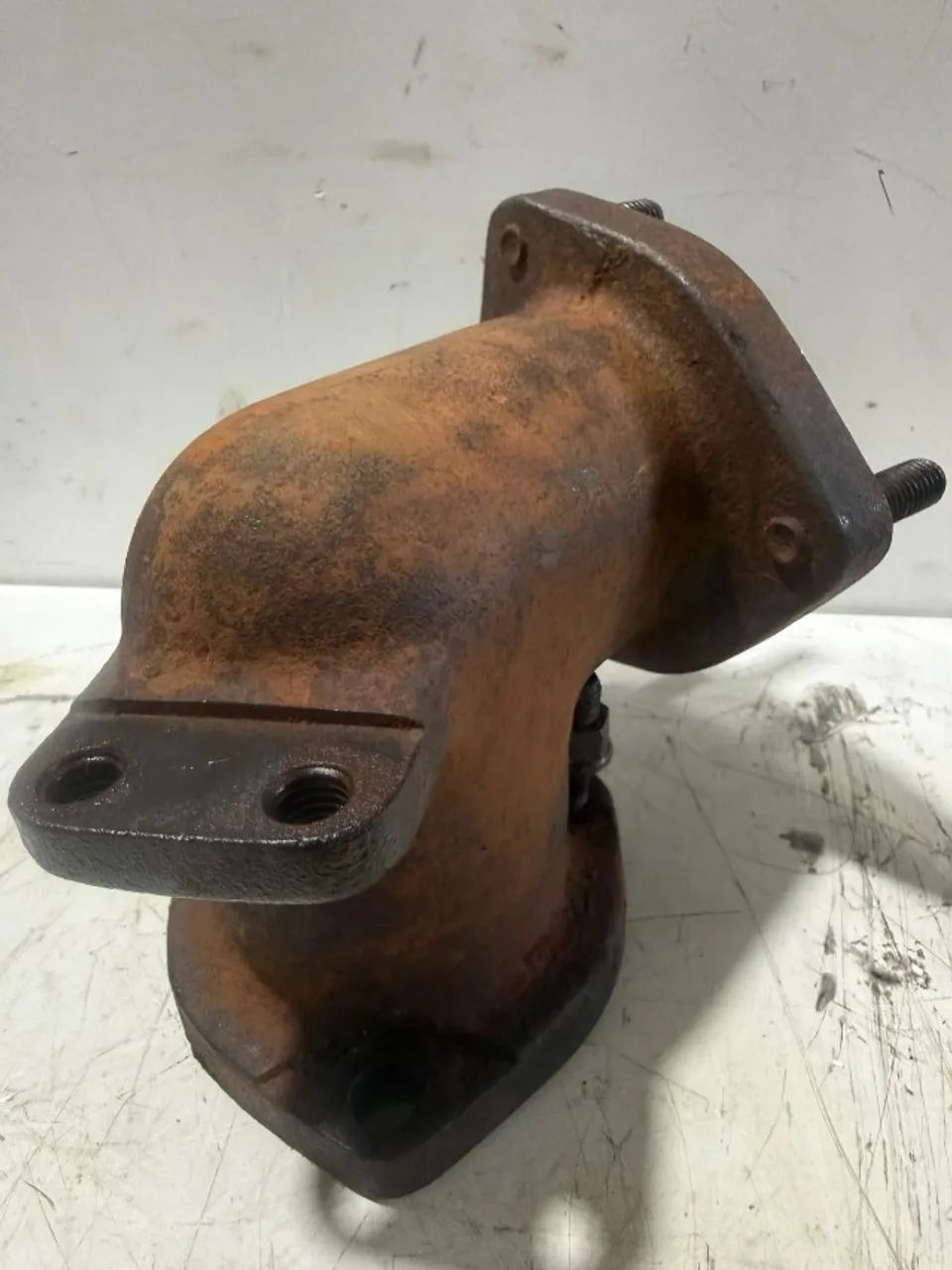 Cotovelo escapeturbina Motor Internacional turbinado JCB retroescavadeira 3C p/n 02/103633