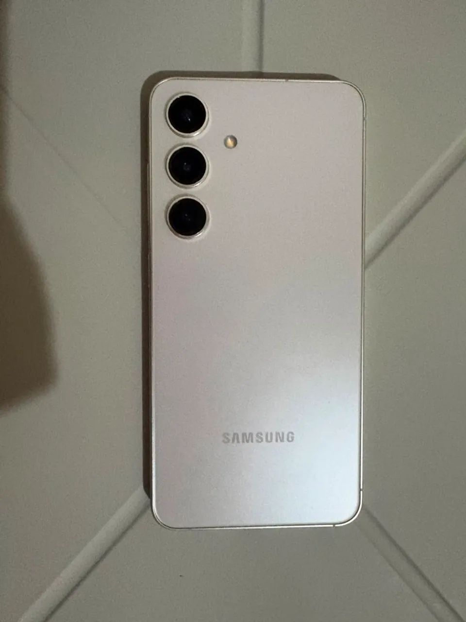 Samsung S24