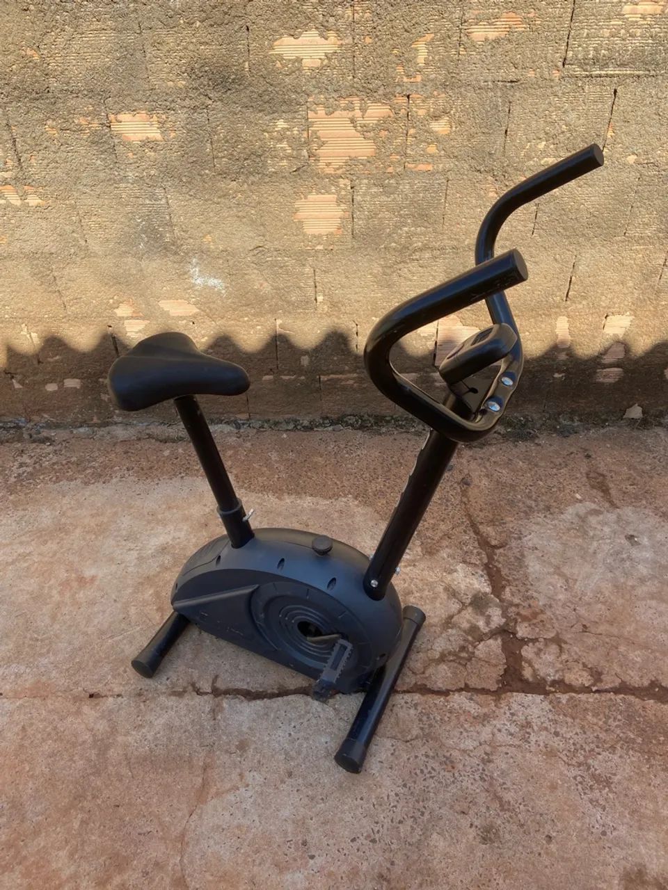 BICICLETA ERGOMÉTRICA BP 880