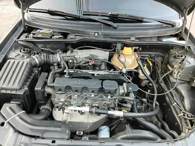 Chevrolet Corsa Sedan Super Milenium 1.0 MPFI 16V 2001