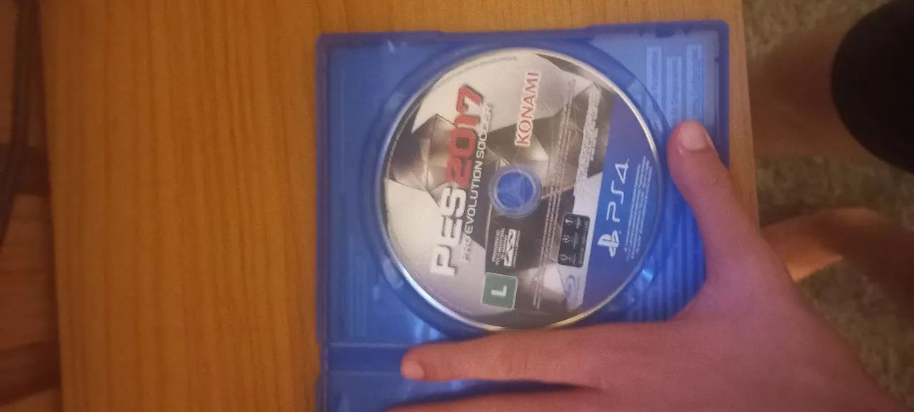 Pés 2017 ps4 - Foto 2