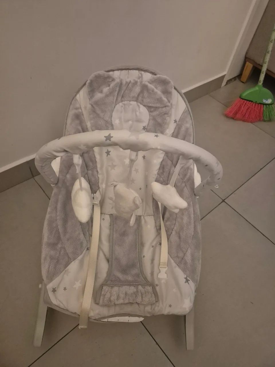 Cadeira de descanso para bebê com móbile - Foto 3