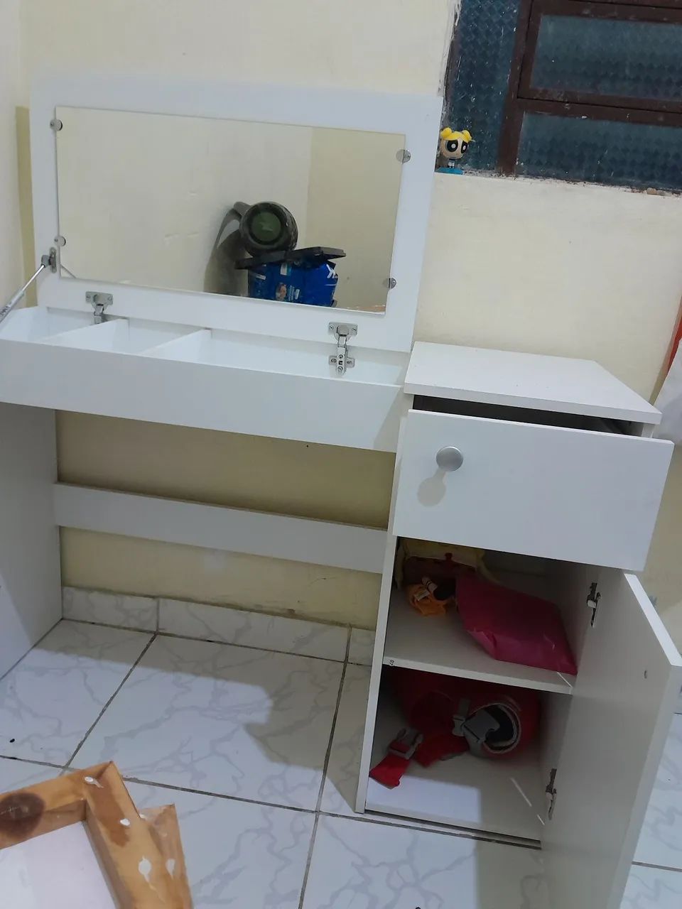 Penteadeira com espelho