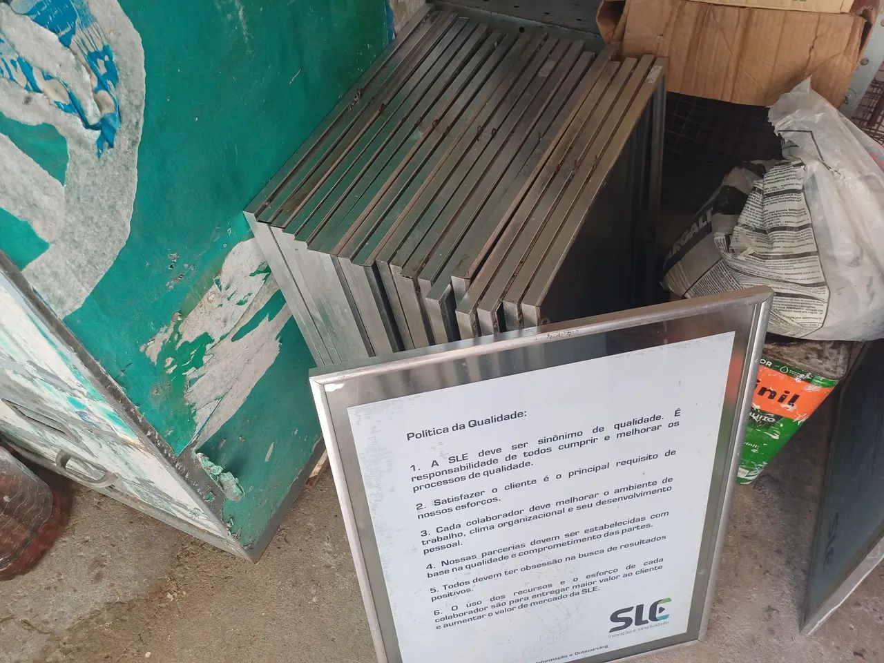 Moldura para quadro.