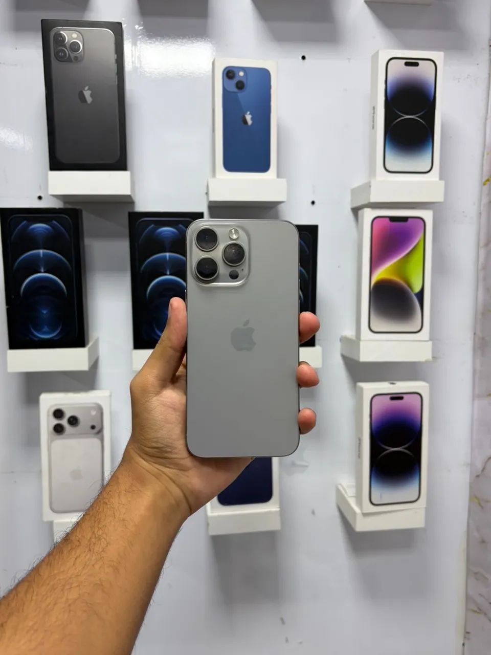 iPhone 15 Pro - 128GB ( Natural ) 