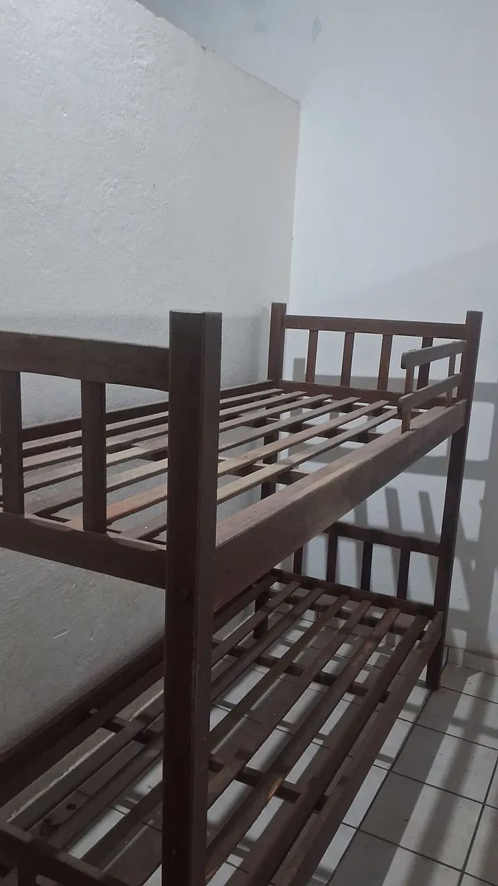 Cama Beliche de Massaranduba à Venda