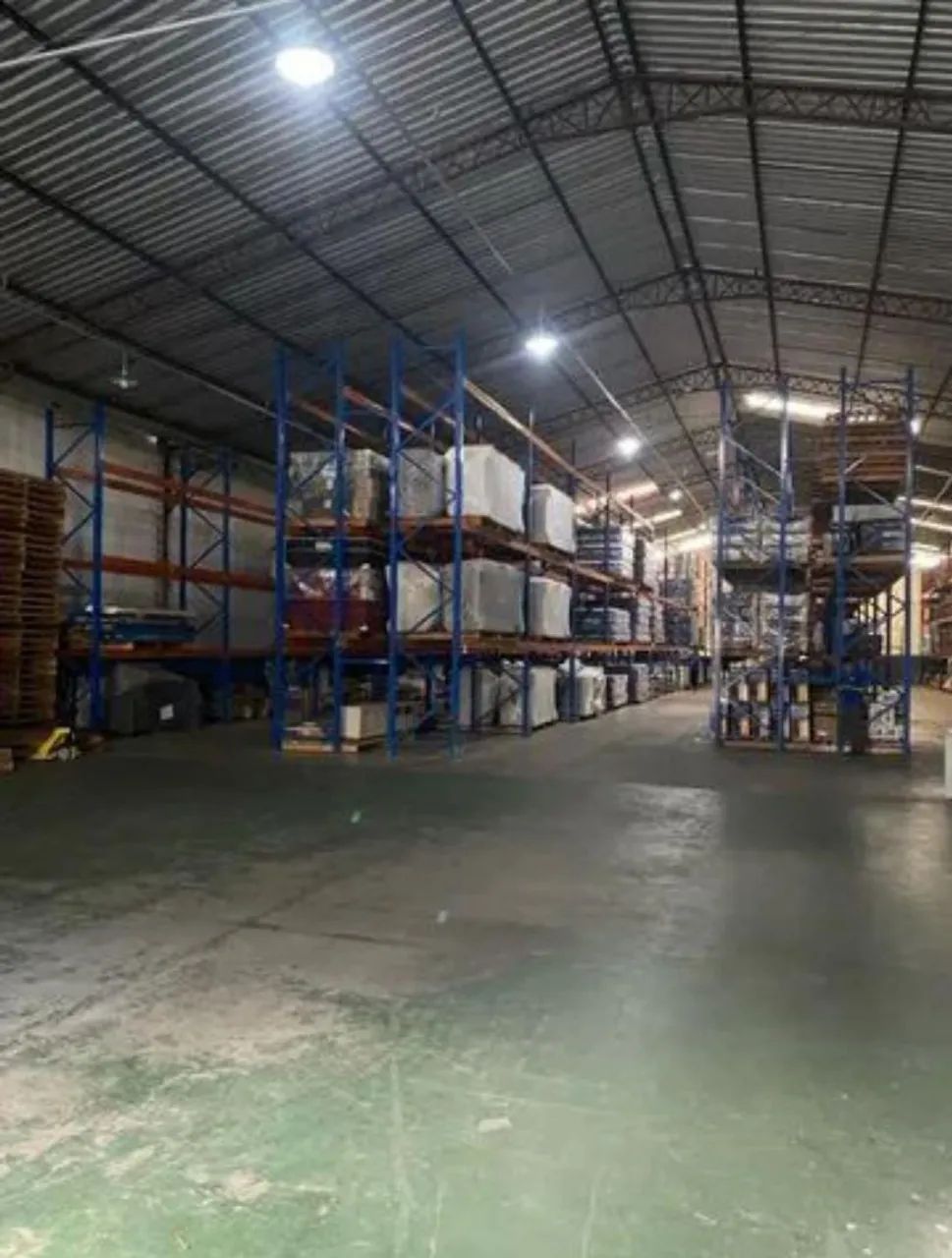 GALPÃO INDUSTRIAL E LOGÍSTICOS 1.400M² - Foto 4