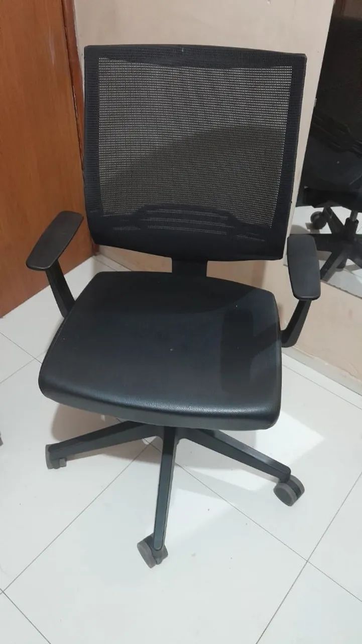 Vendo cadeira de escritório  - Foto 2
