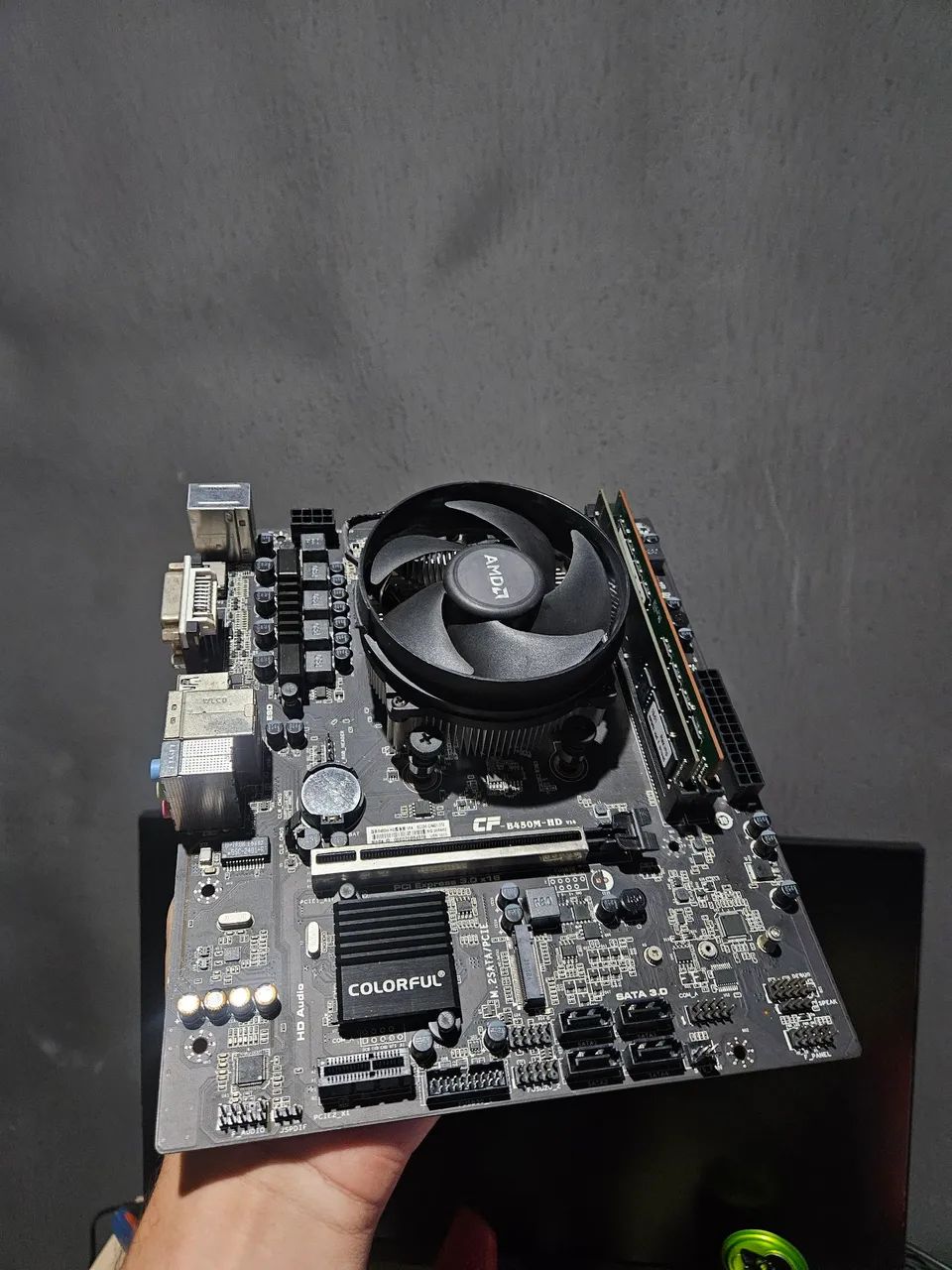 Kit placa mãe Ryzen 16gb RAM - Foto 4