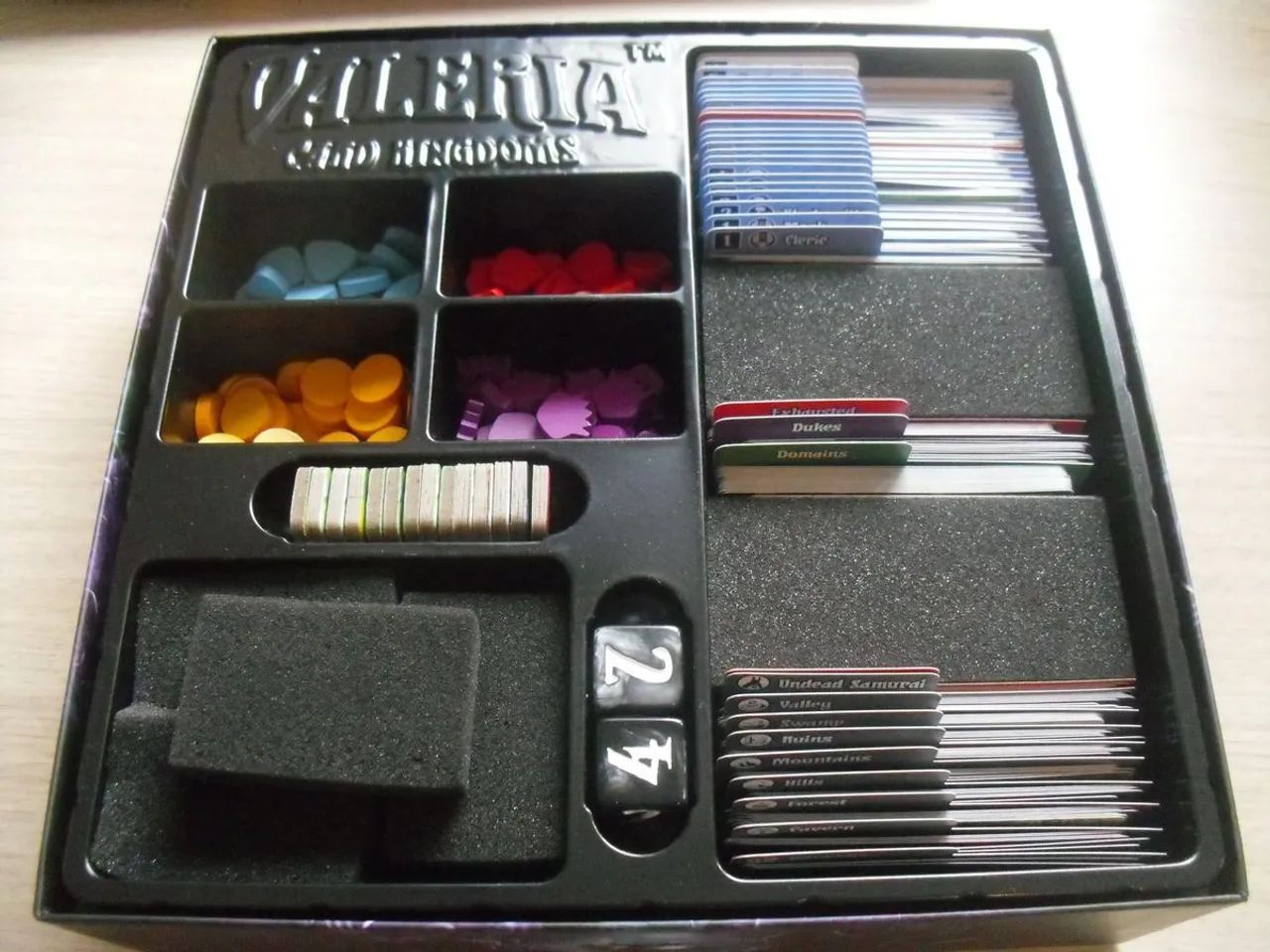 Valeria: Card Kingdons  - Foto 3