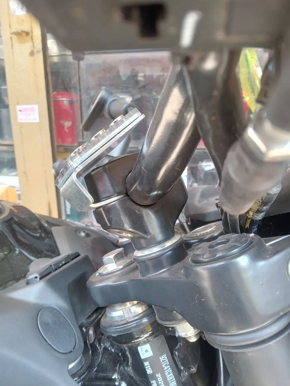 Suporte celular na moto, imã celular moto - Foto 5