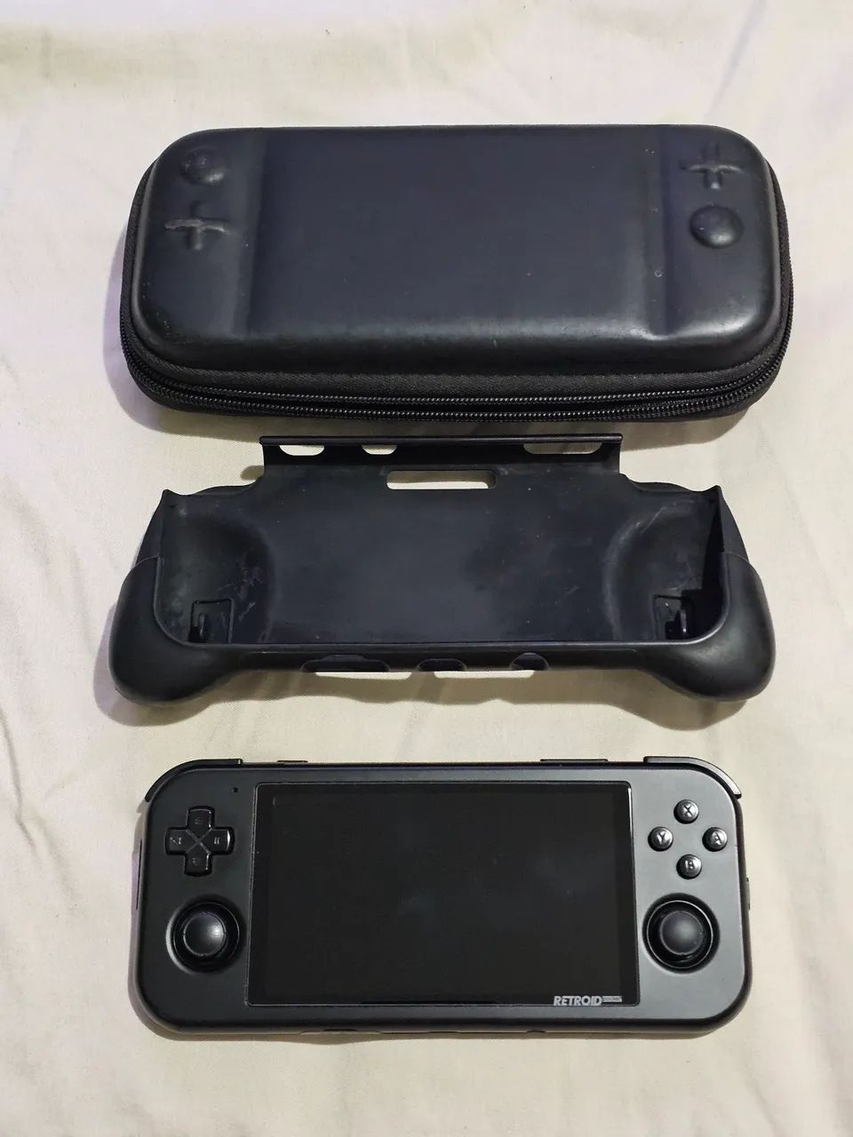 Retroid Pocket 3+  - Foto 3