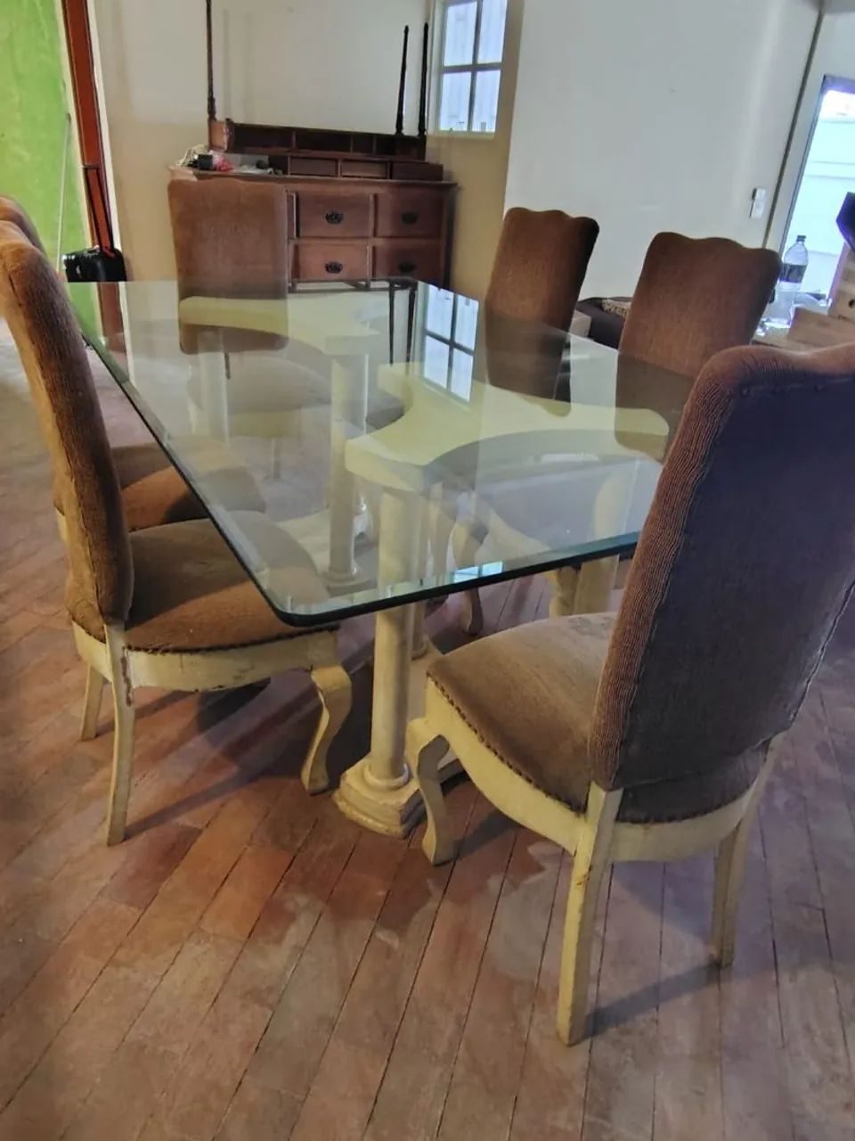 Mesa de jantar em patina com 6 cadeiras