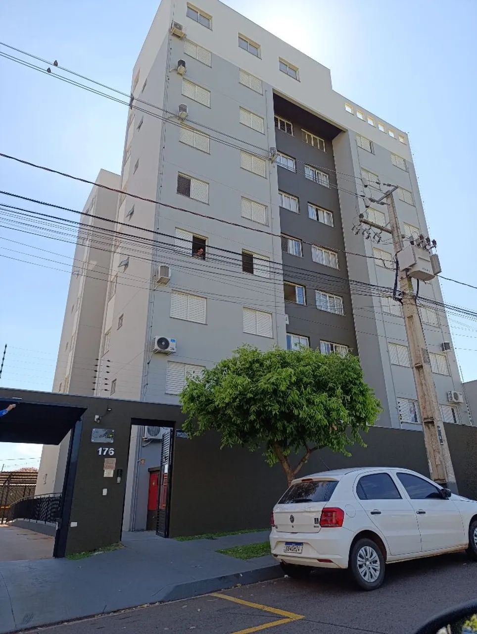 Alugo Apto 3 quarto próx UNINGA 