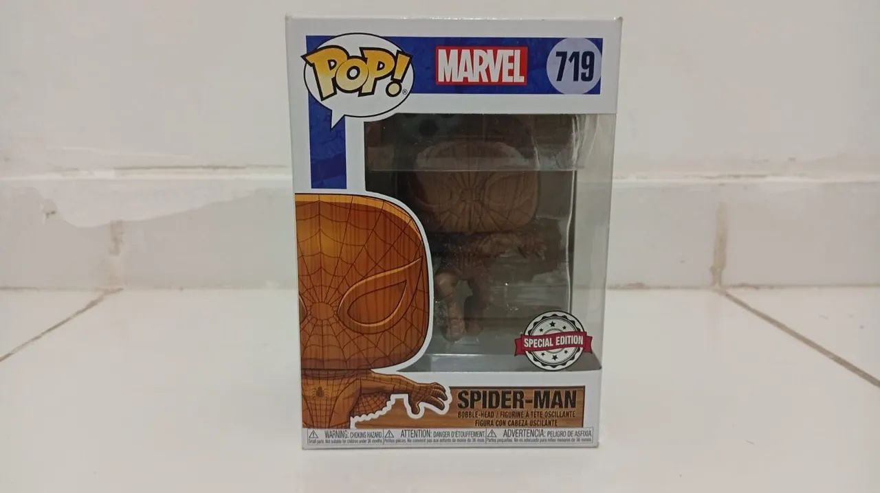 Funko pop Marvel Spider-Man (Wood deco) Special Edition.