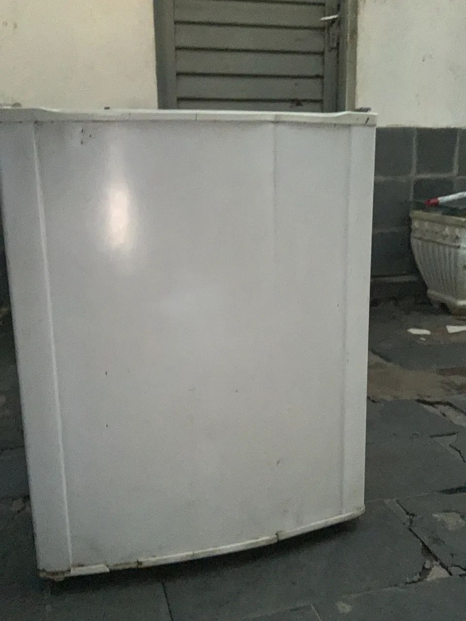 Frigobar Electrolux 79L