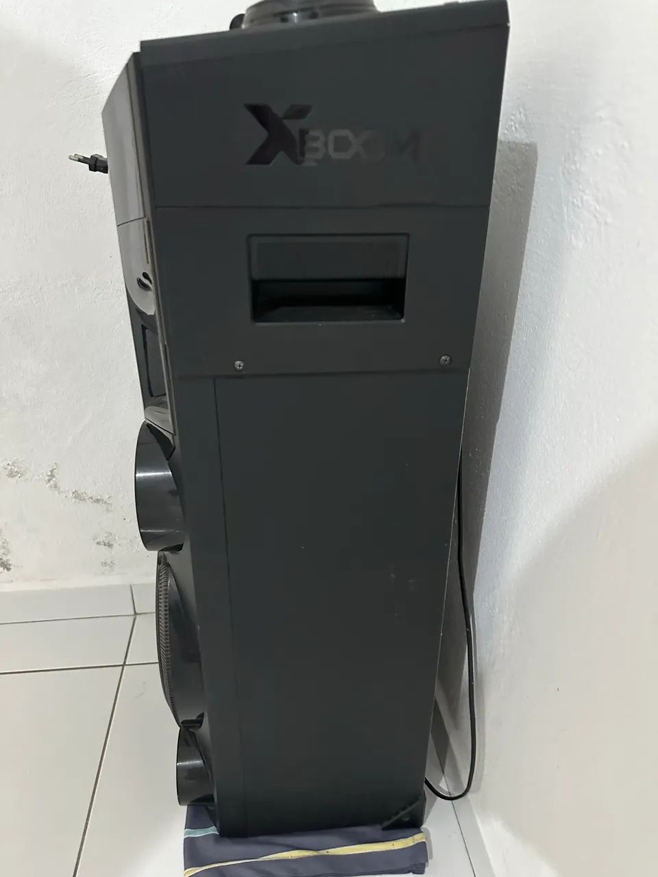 Vendo caixa de som semi nova 650 - Foto 3