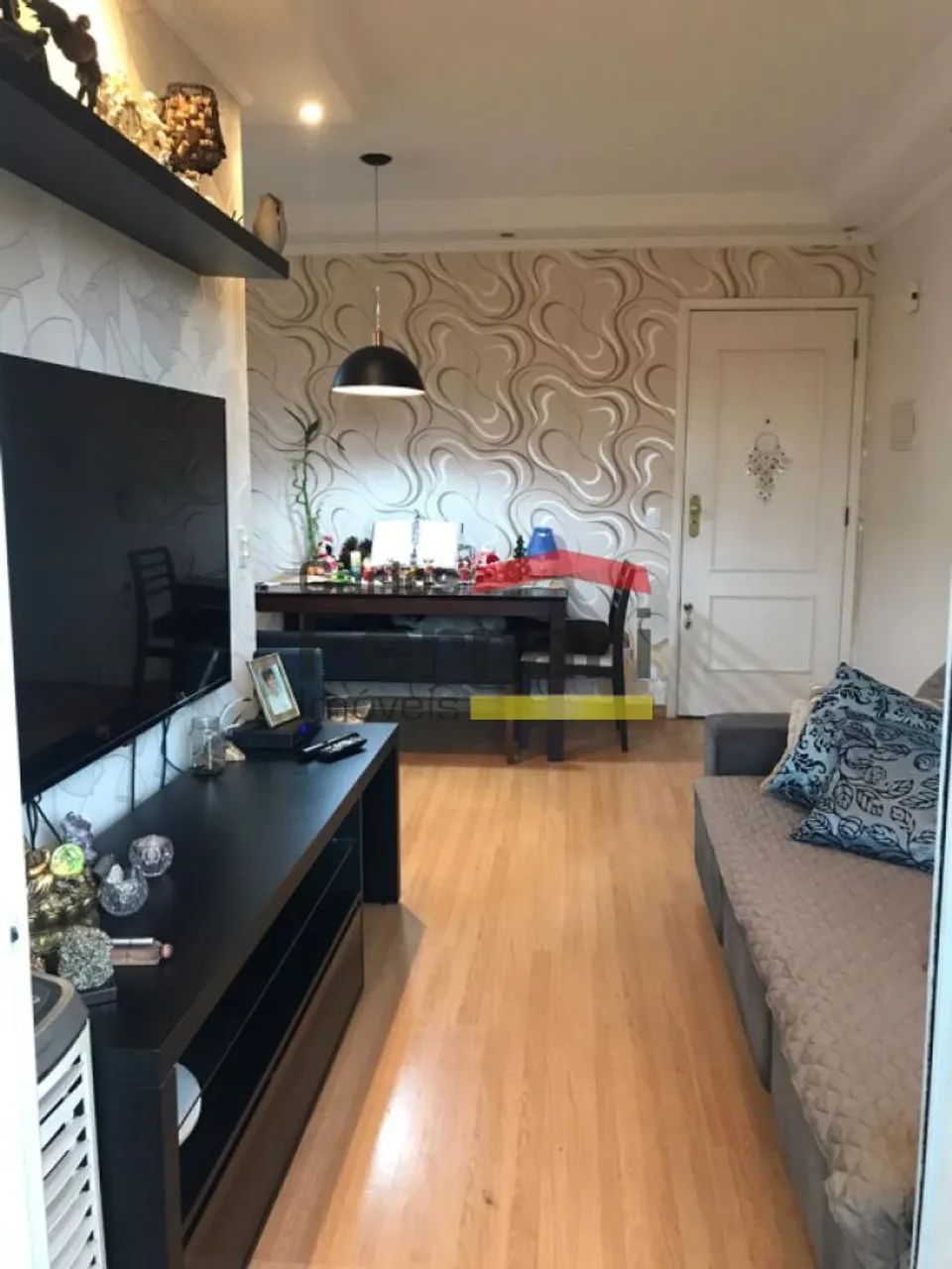 APARTAMENTO COM 3 DORMITÓRIOS, SENDO 01 SUÍTE, 1 VAGA DE GARAGEM-COM SACADA