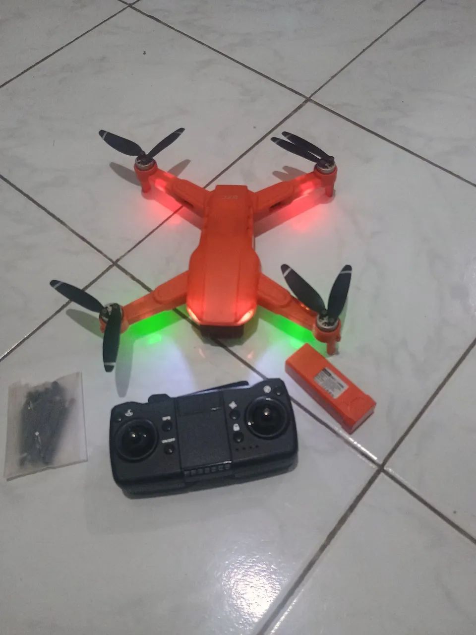 Drone L900 pró se semi novo com duas baterias 