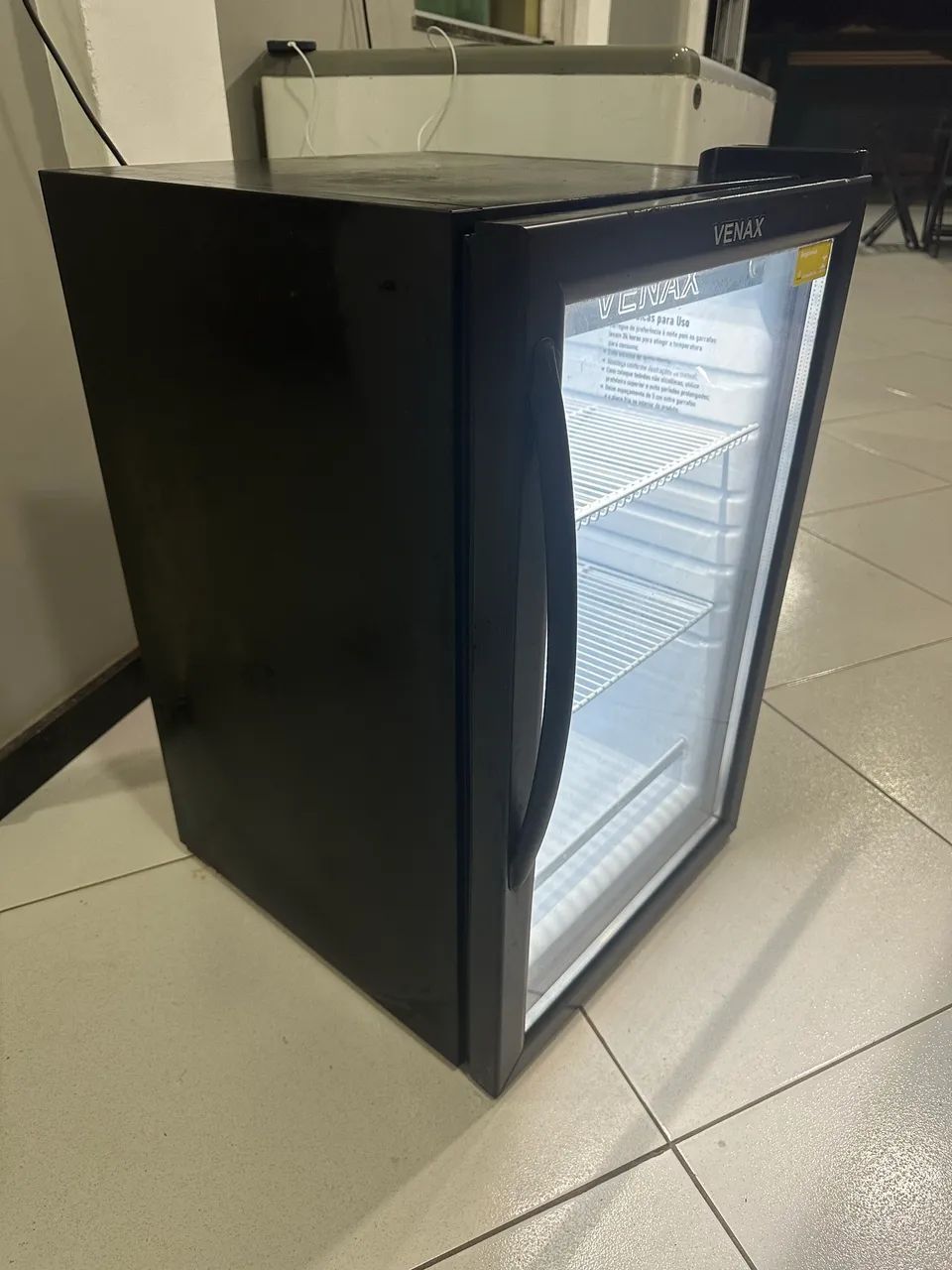Vende-se frigobar venax.  - Foto 2