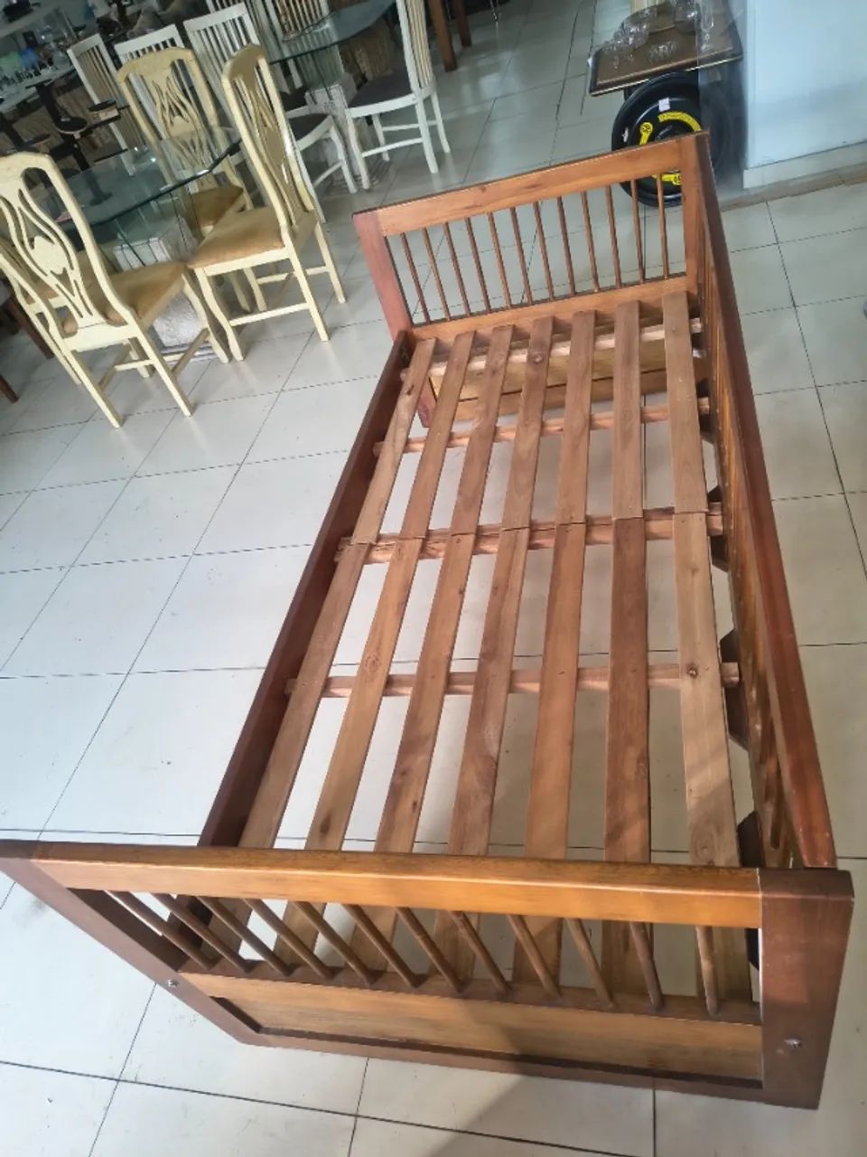 Sofá Cama em Madeira  - Foto 2