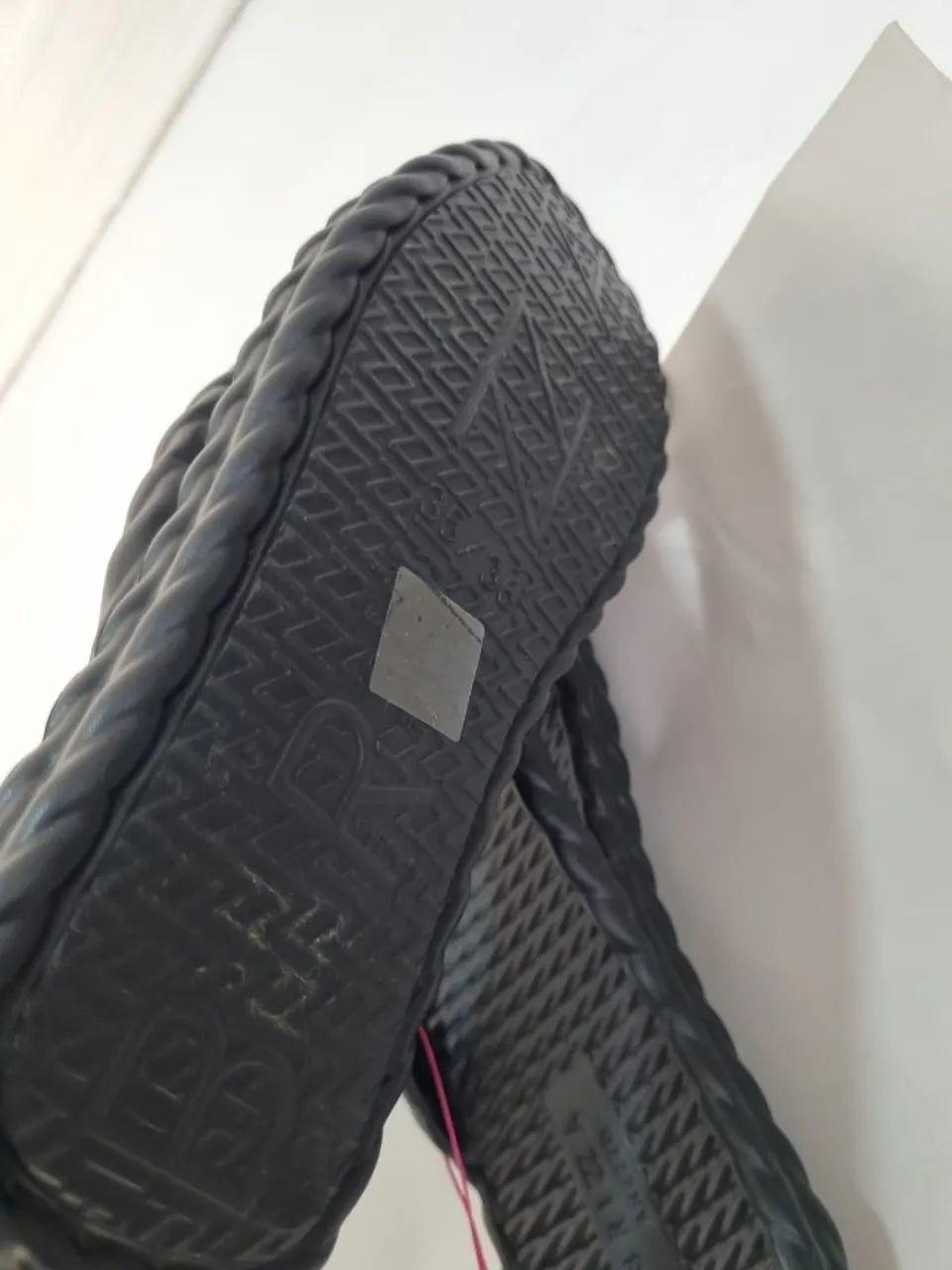 chinelo brizza arezzo preto 36 - Foto 2