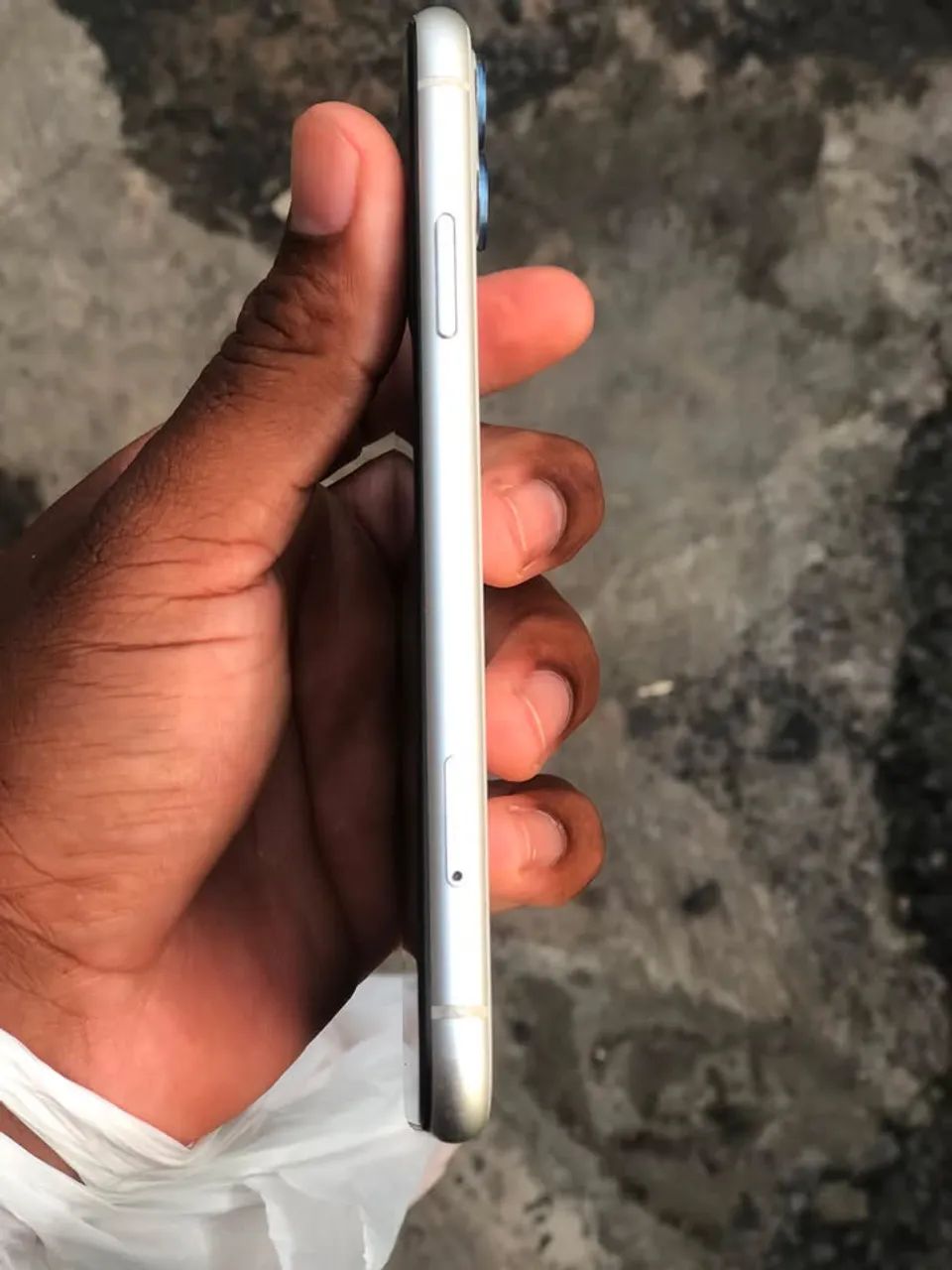 iPhone 11 Branco - Foto 2