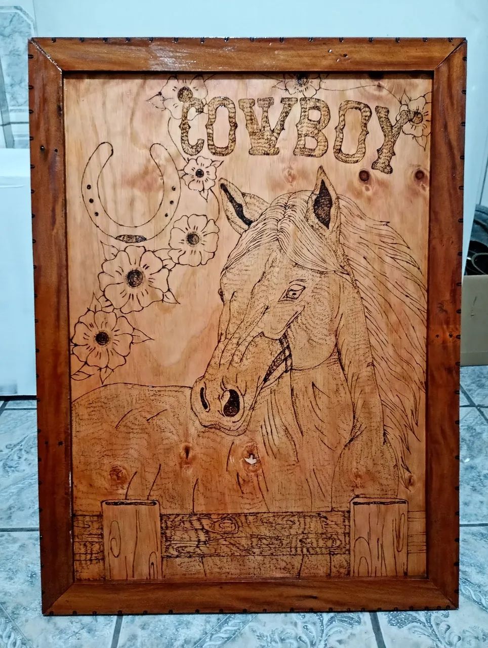 Quadro de cavalo feito com a arte da pirografia  - Foto 3