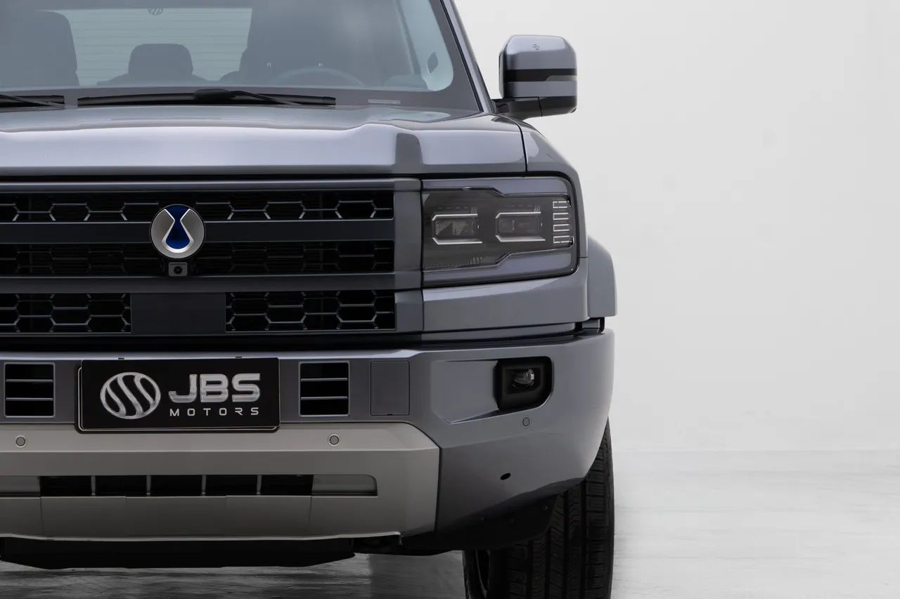 Denza B5 SUV híbrido plug-in, foto 3 de 18