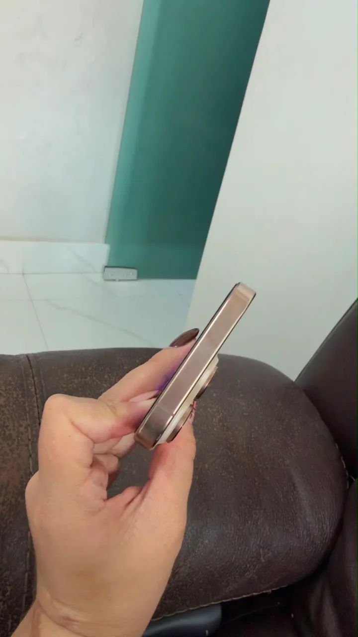 iPhone 16 pro  - Foto 3