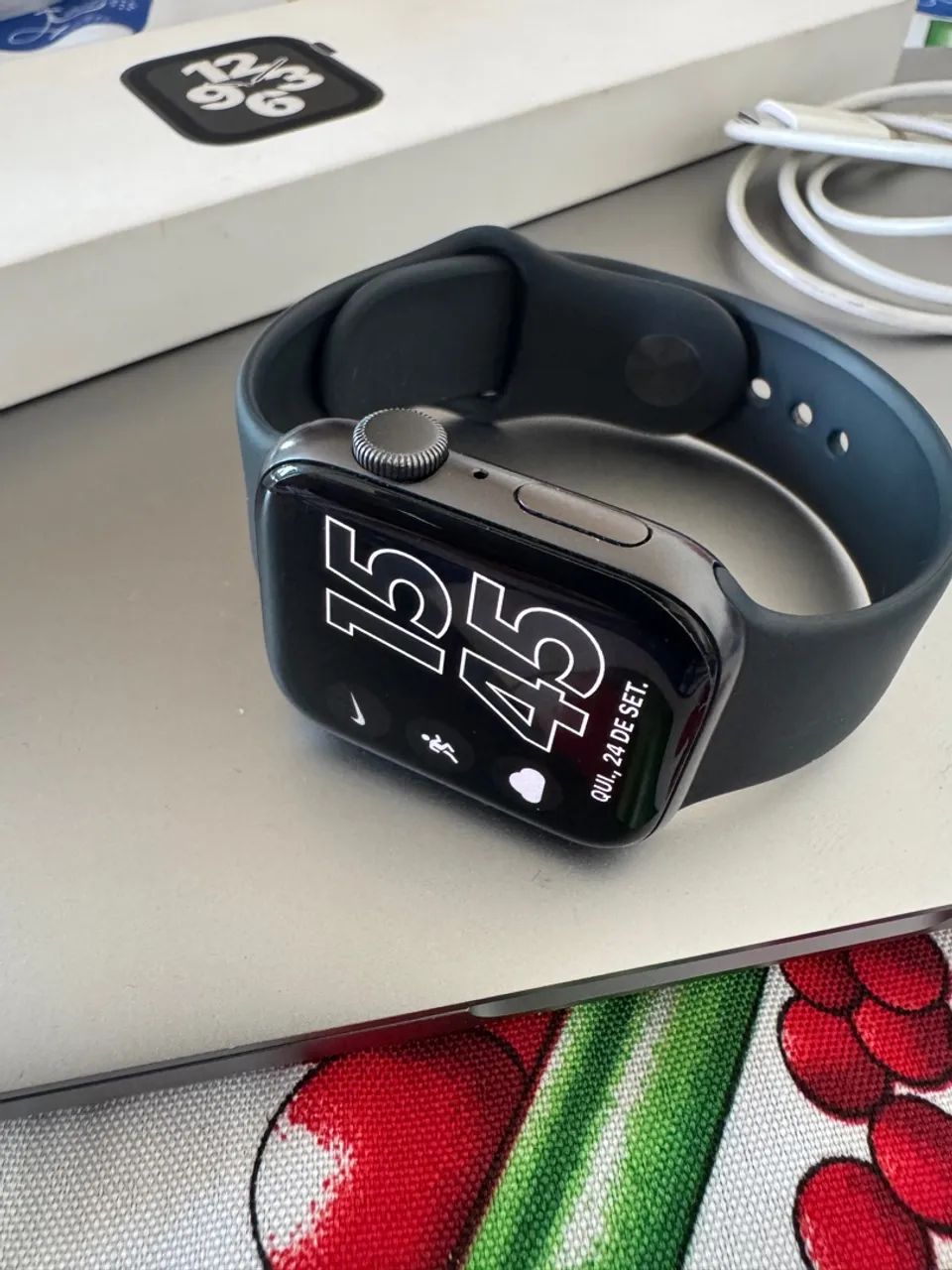 Apple Watch SE vende-se ou troca 