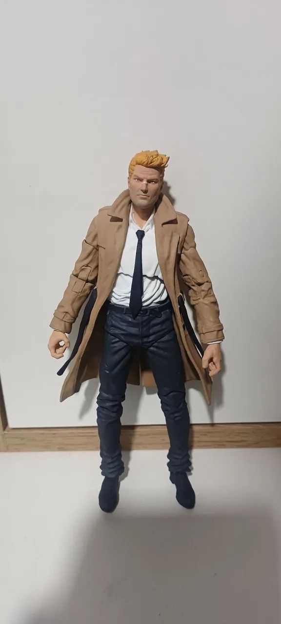 Action figure mcfarlane Constantine custom 