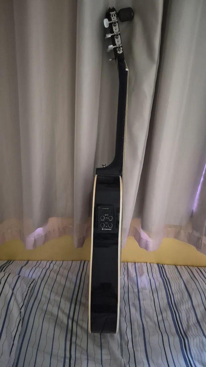 Vendo um violão Giannini elétrico  - Foto 3