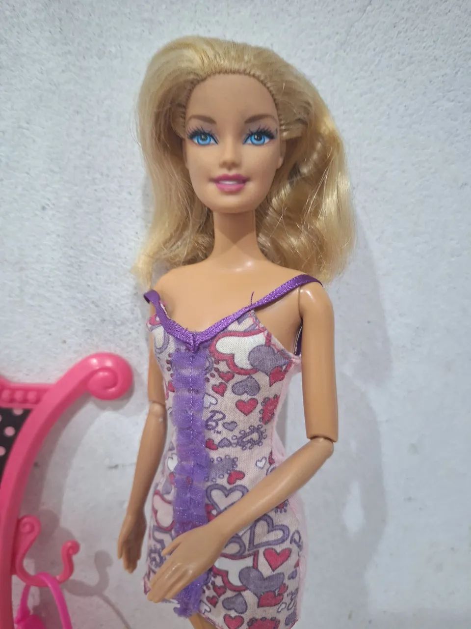 Combo Barbie anos 2000 salão de beleza e boneca articulada  - Foto 3