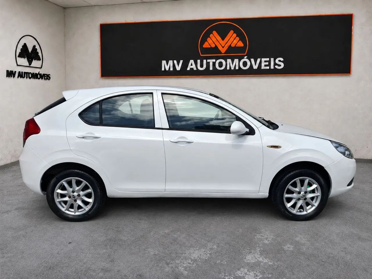 JAC J3 1.4 16V 5P Mec. 2012 - Foto 2