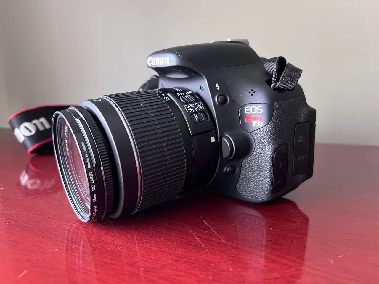 Câmera DSLR Canon T3i Rebel com lente 18-55mm - Foto 6