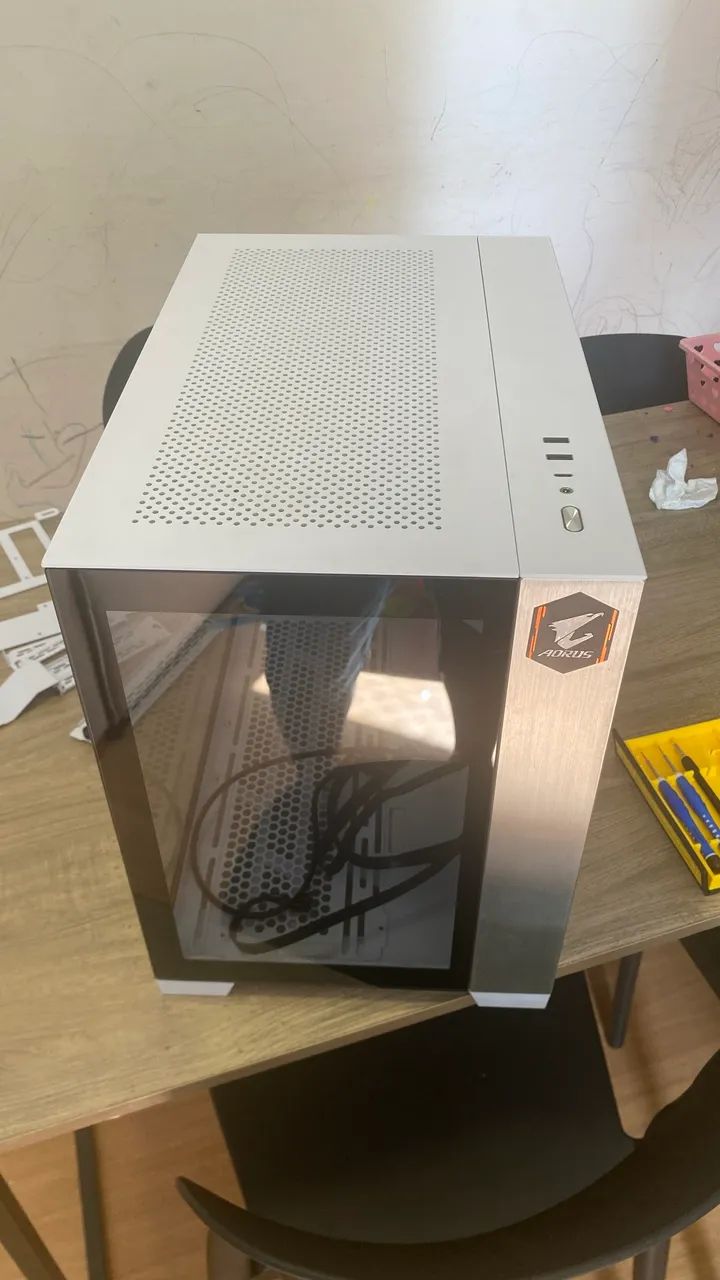 Gabinete Lian Li Dynamic Mini, Mini Tower, Vidro Temperado - Foto 5