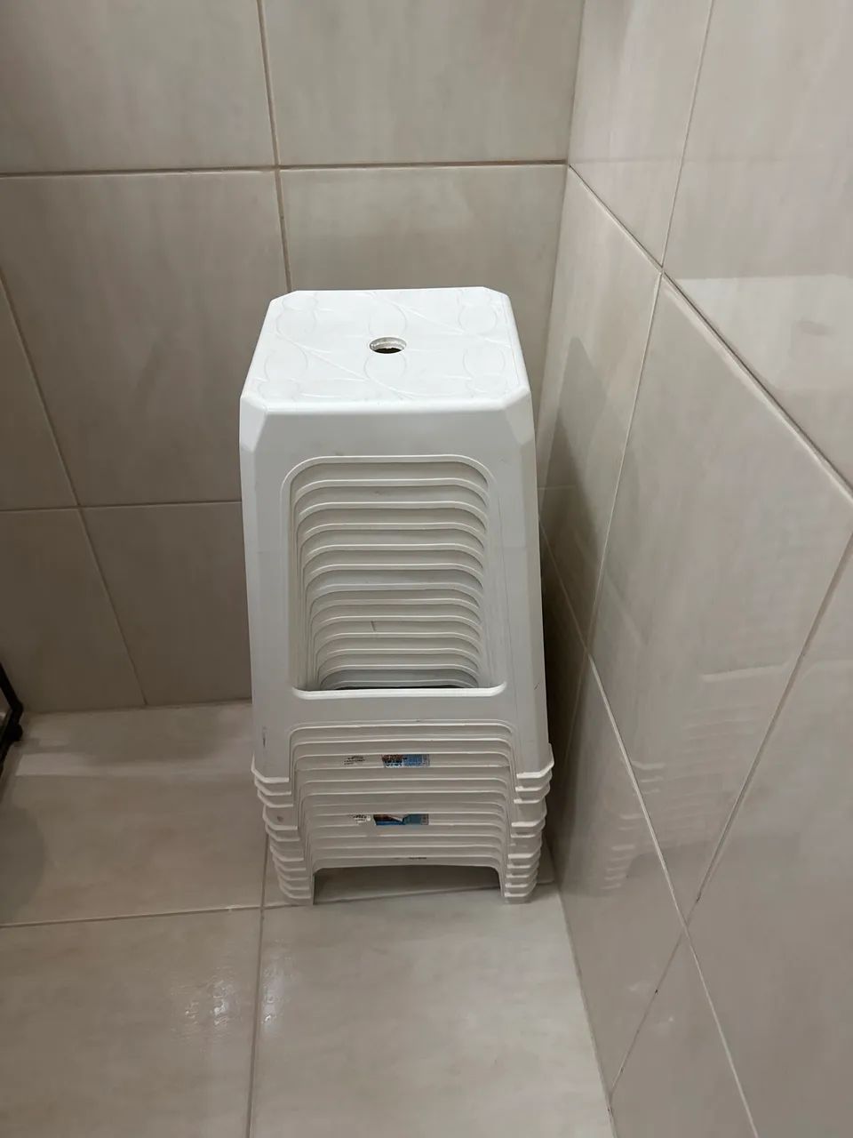 Banqueta de plástico  - Foto 4
